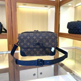 Picture of LV Lady Handbags _SKUfw147921385fw